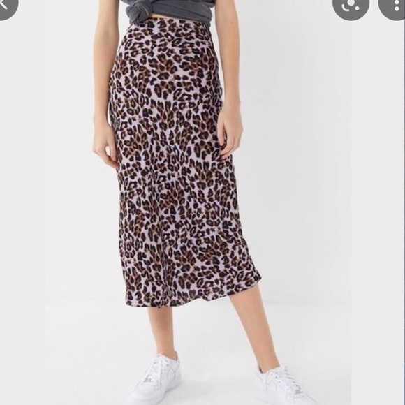Urban Outfitters Leopard Skirt - Picture 1 of 4